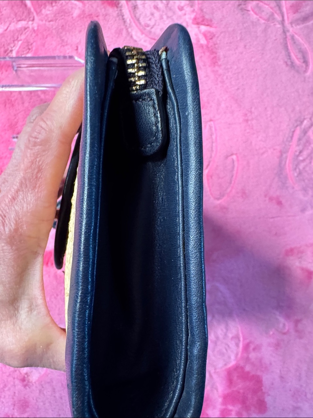 Coach Straw & Navy Leather Turnlock Zip Clutch 2008 EUC with Hangtag - Picture 6 of 7